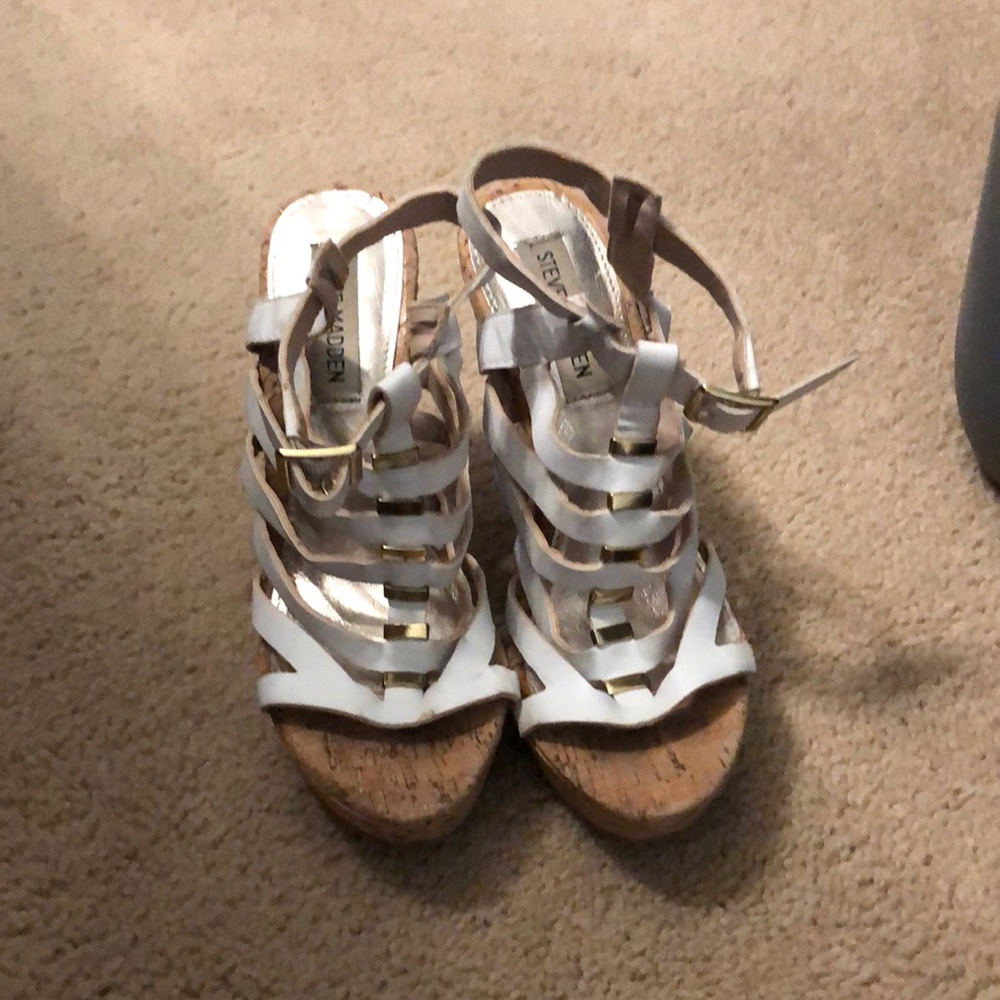 White wedges